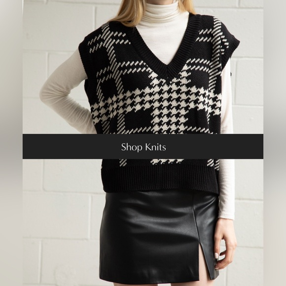 Oak and Fort sweater vest in size small - Picture 1 of 9